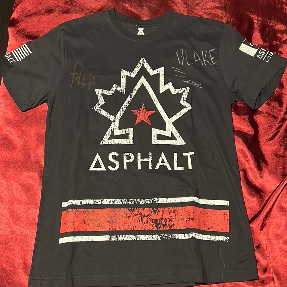 Asphalt yacht club signed tee